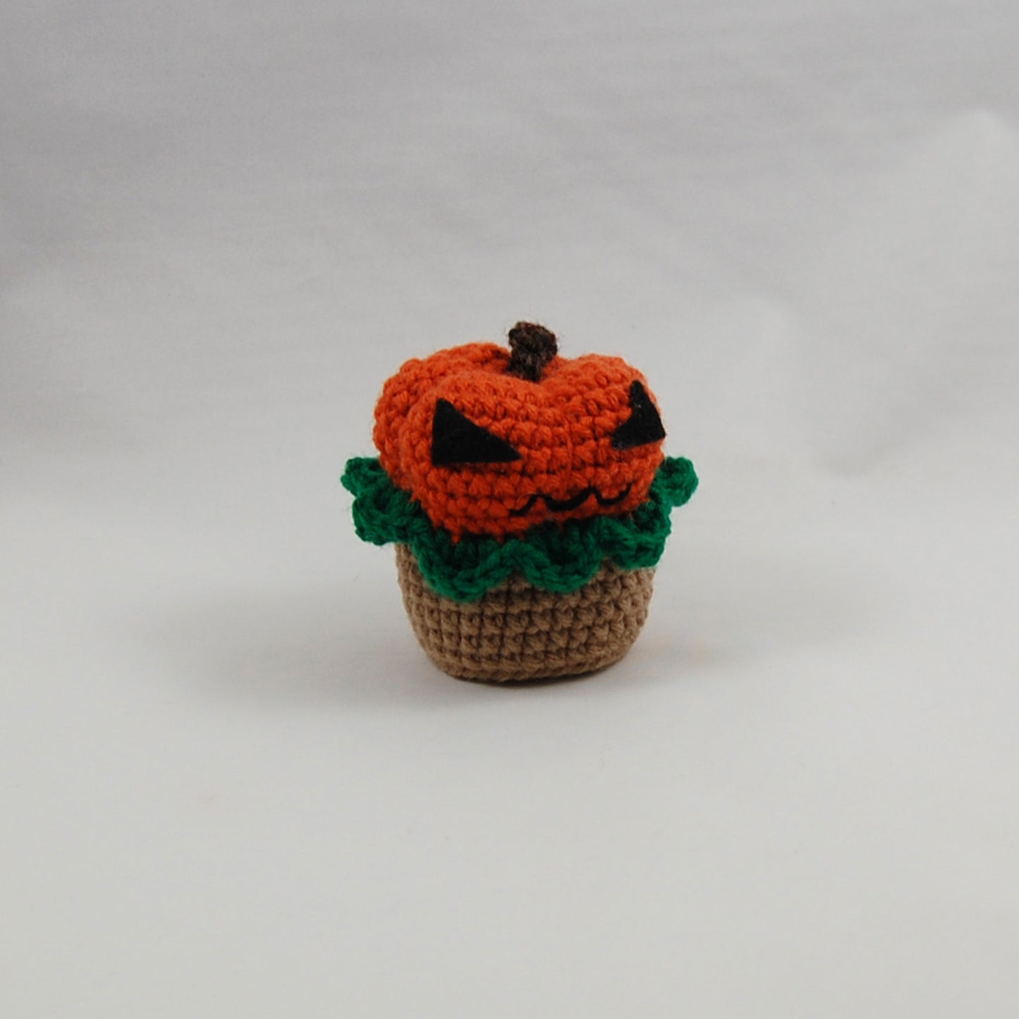 Jack-o'-lantern Crochet Cupcake