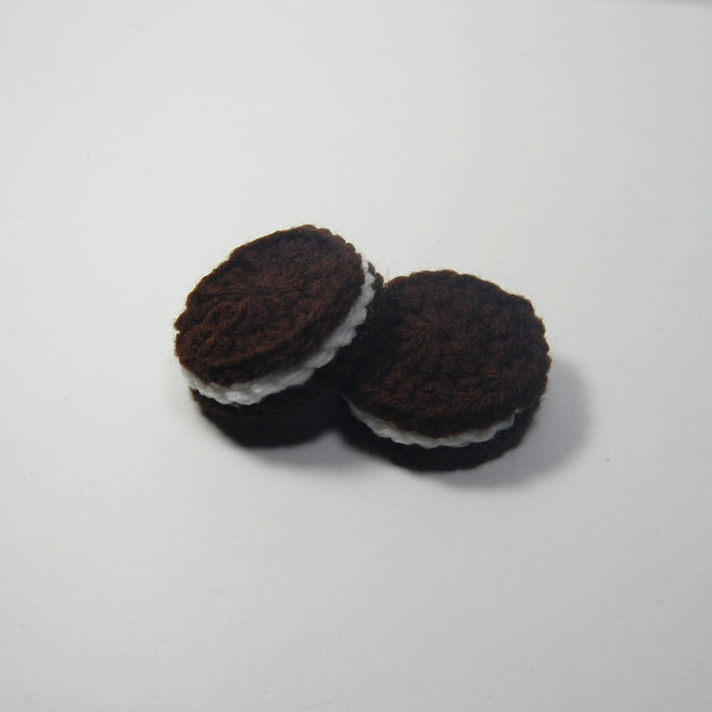 Crochet Chocolate Sandwich Cookie Pattern