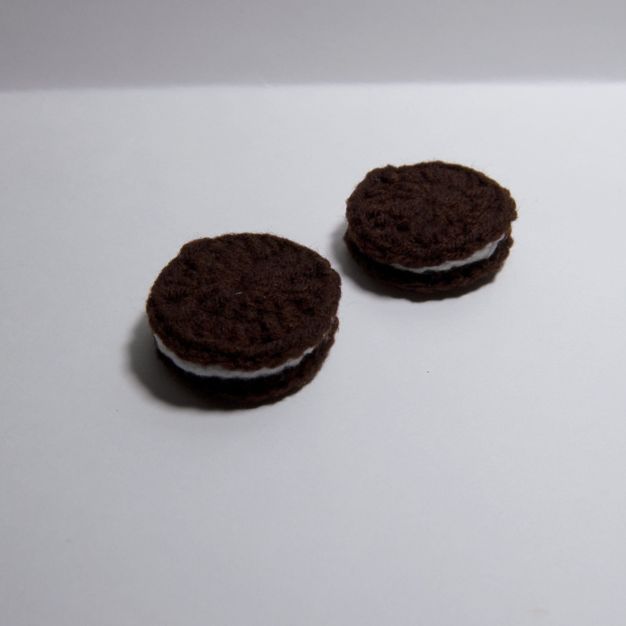 Crochet Chocolate Sandwich Cookie Pattern
