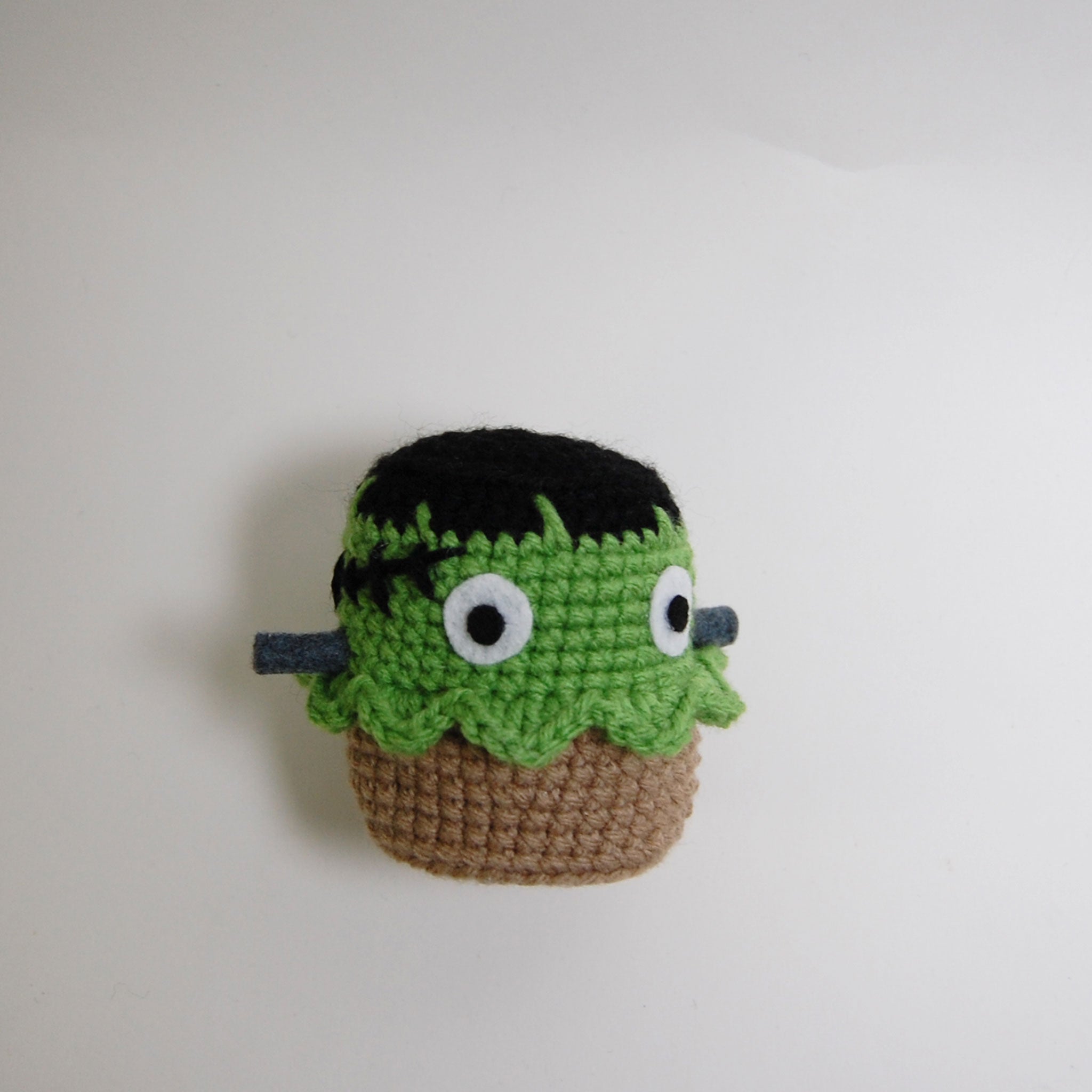 Frankenstein Crochet Cupcakes