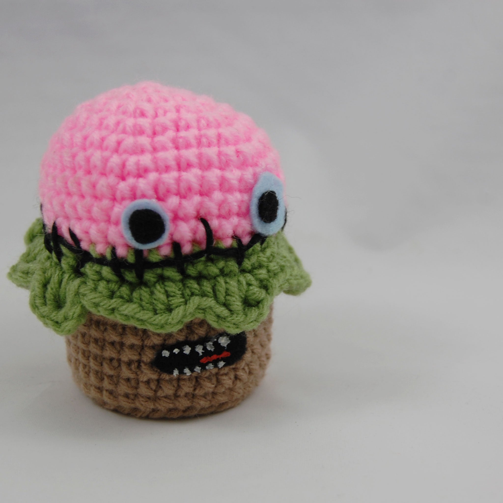 Frankenstreudel Berry Cupcake