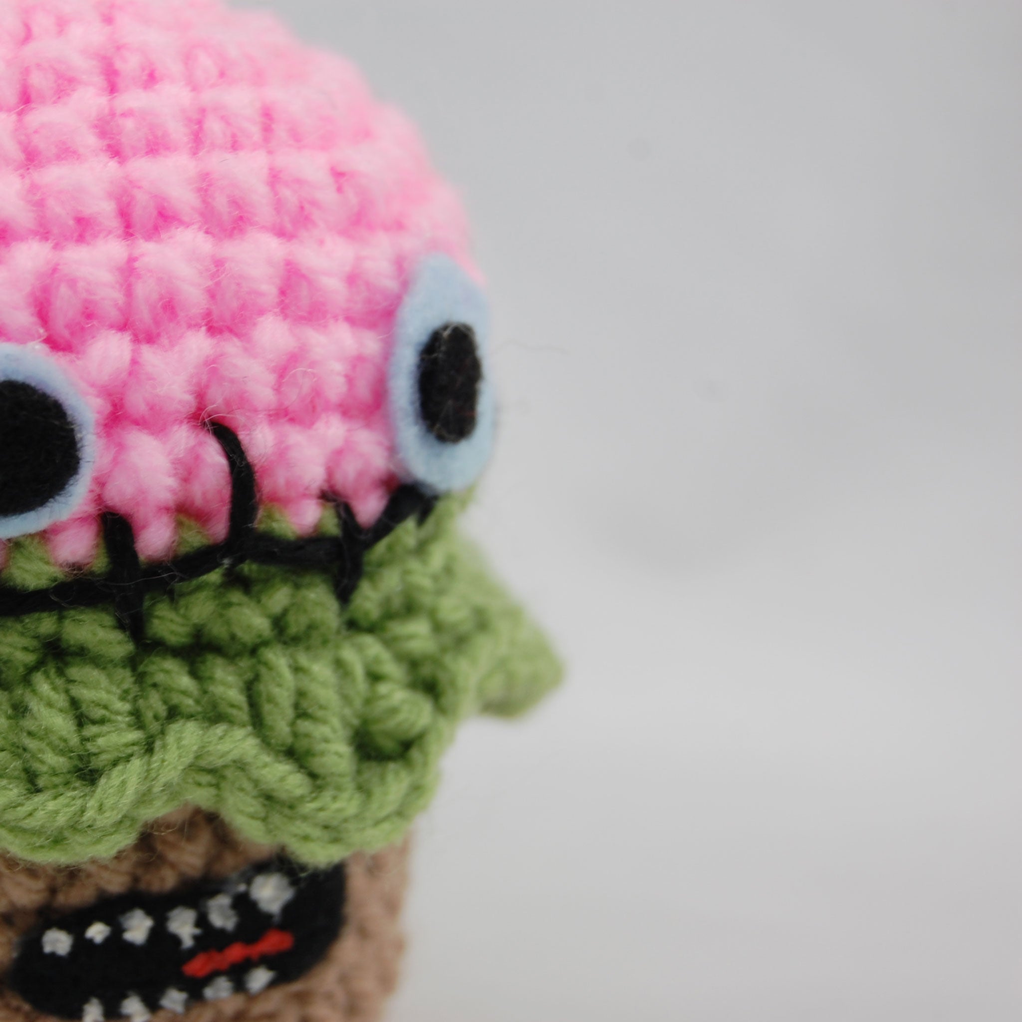 Frankenstreudel Berry Cupcake