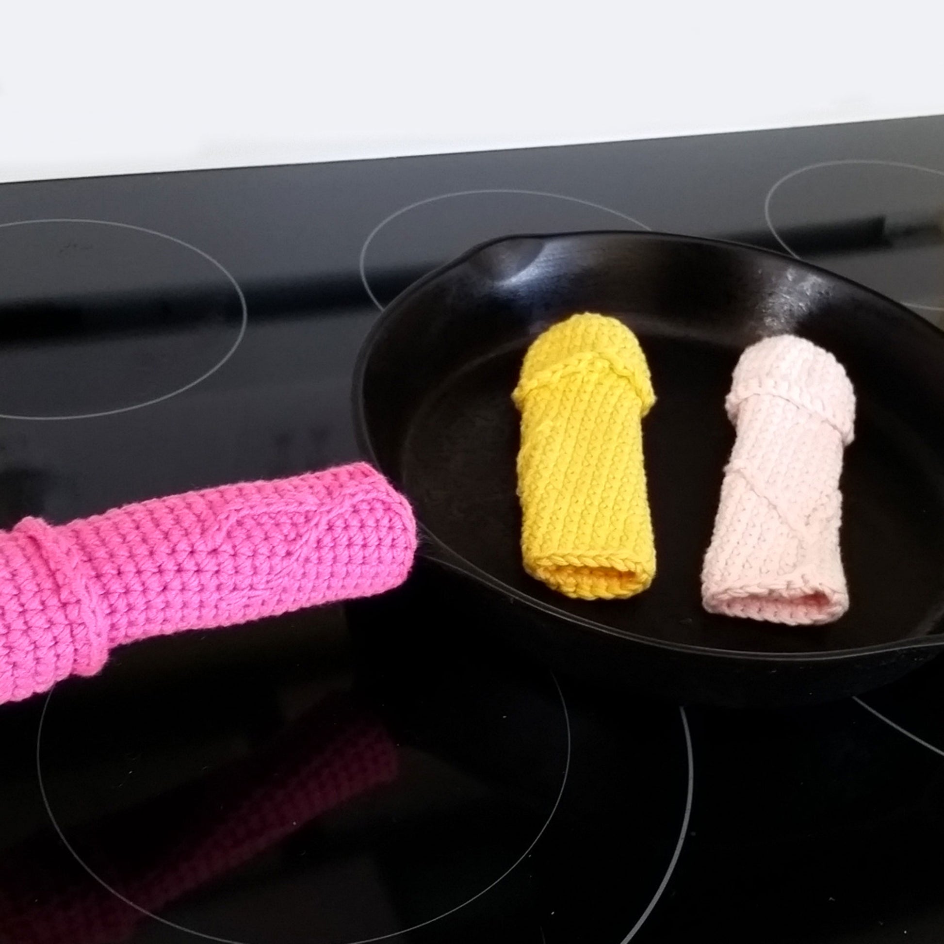 Penis Pan Handle Cover: Free Crochet Pattern