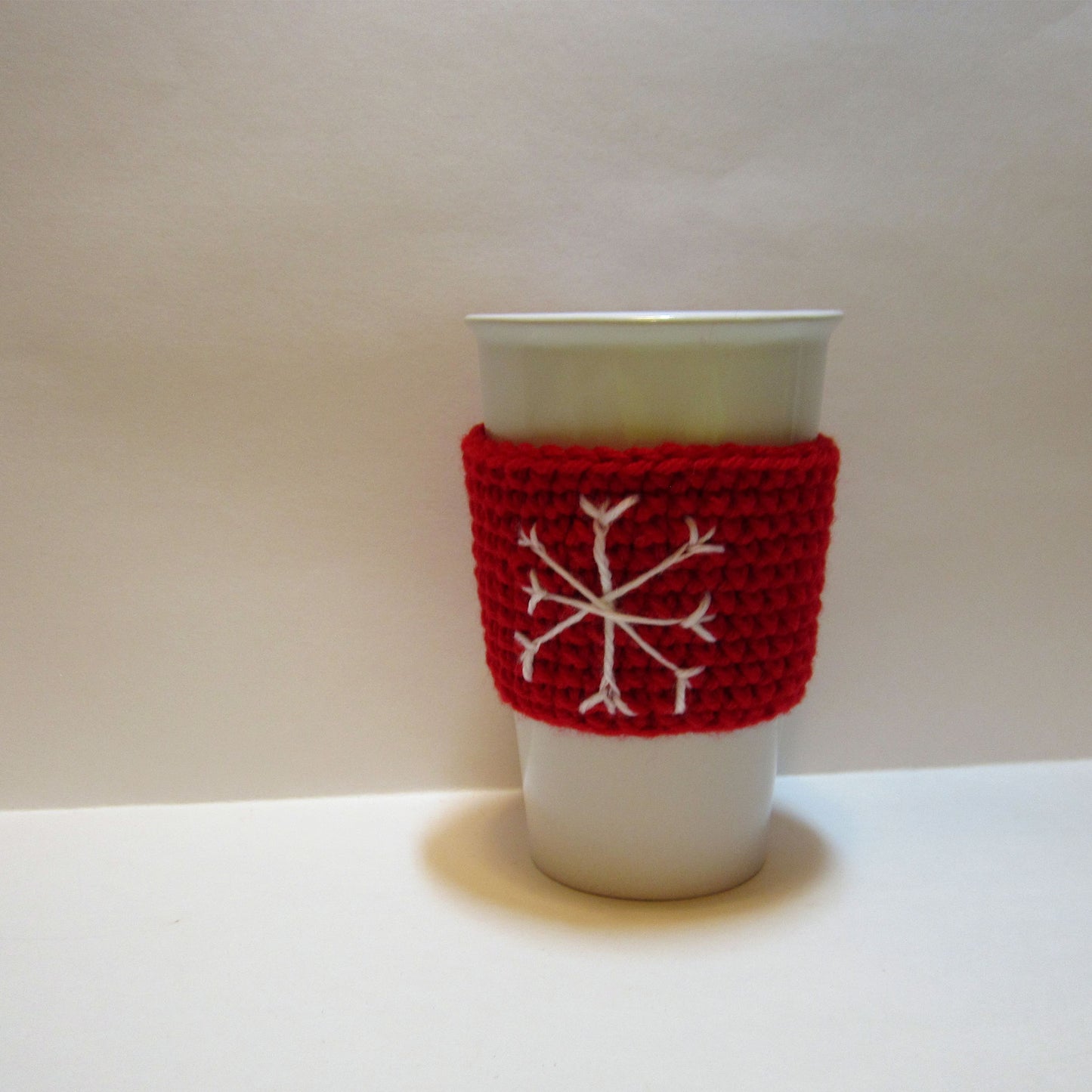 Snowflake Mug Cozy in Red