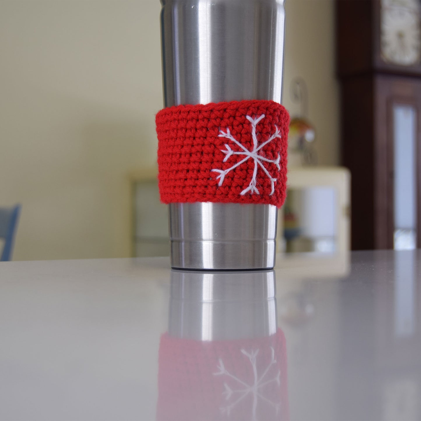 Snowflake Mug Cozy in Red